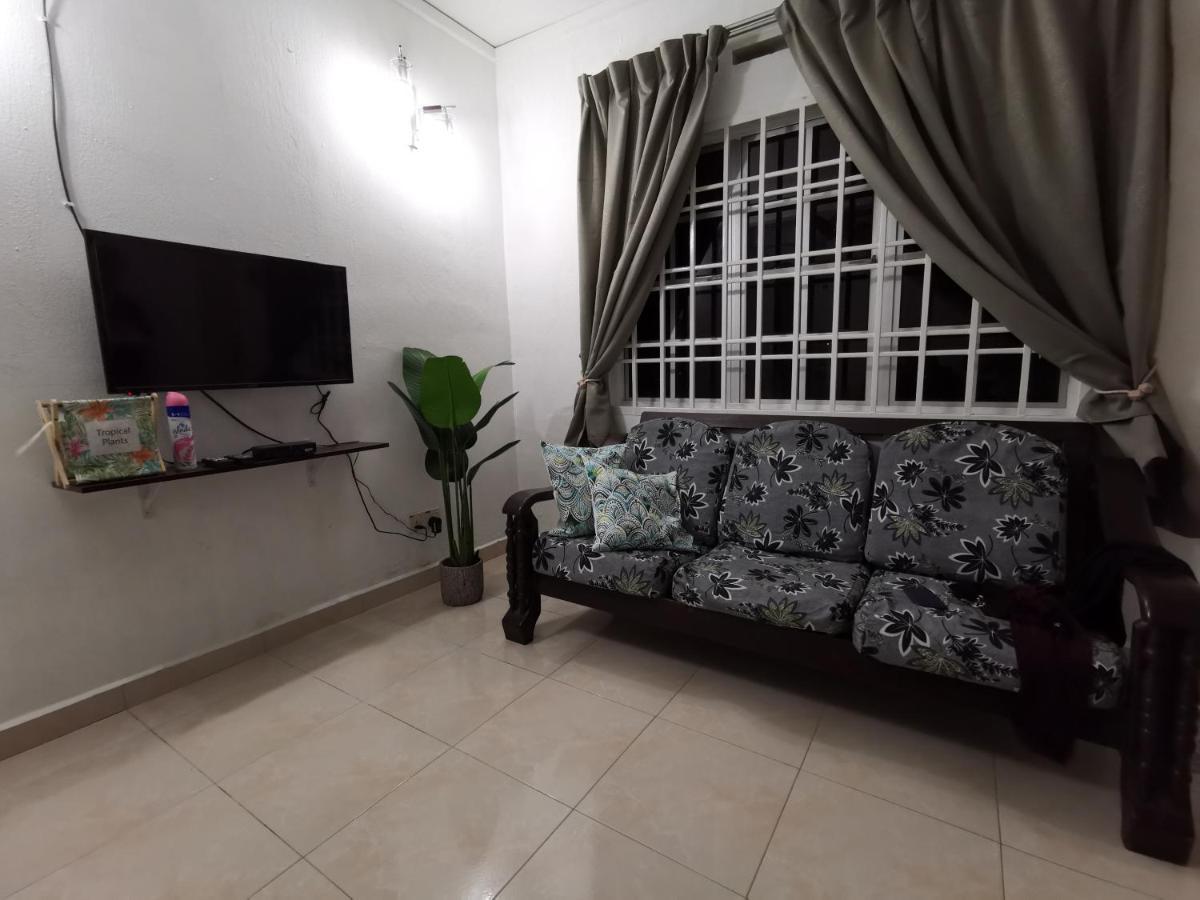 Sri Makmur Pontian Homestay Pontian Besar Екстер'єр фото